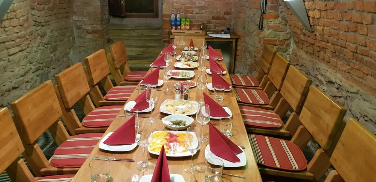 Hotel Penzion Na Hrade Olomouc Bagian luar foto